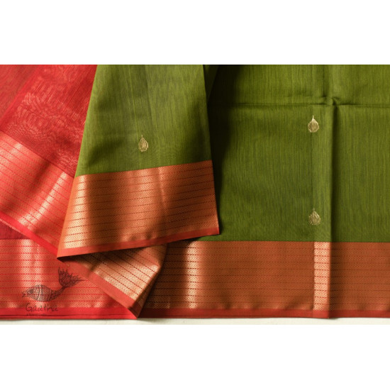 buy Handwoven Maheshwari Saree - Mehandi Green with Red Pallu