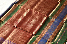 Pavitra . पवित्रा | Handwoven Maheshwari Silk & Zari Green Saree ( Zari Brocade)