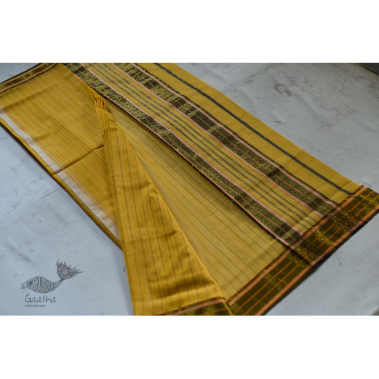 shop maheshwari cotton silk saree with zari border - light yellow