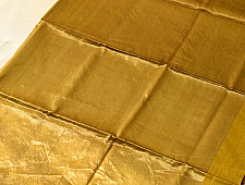 Colors of Devotion | Handwoven Maheshwari Plain Silk Saree