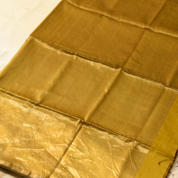 Colors of Devotion | Handwoven Maheshwari Plain Silk Saree