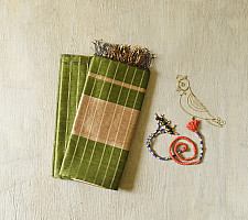 Rekha | Maheshwari Handloom Dress Material (Top & Dupatta) - Perrot Green