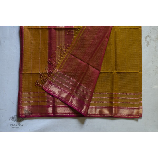 maheshwari handwoven silk saree with zari border