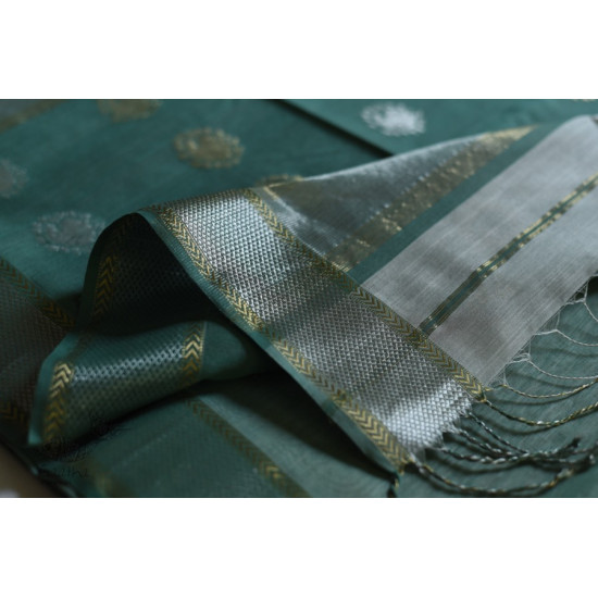 maheshwari handloom silk off white saree with zari butta