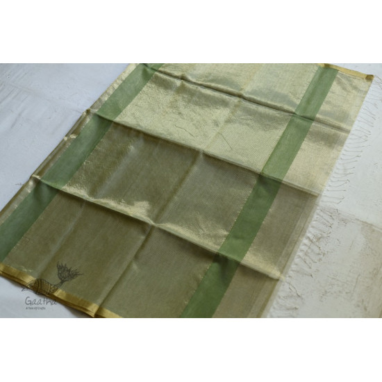 maheshwari handwoven silk light green saree with zari border