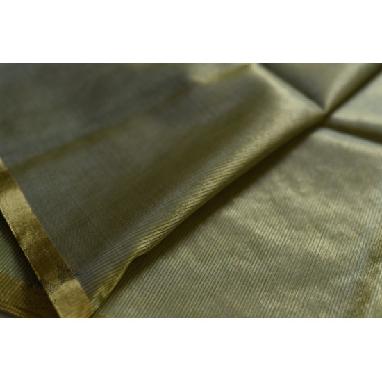 maheshwari handwoven silk light green saree with zari border