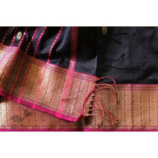 Ojovati ❢  Maheshwari ❢ Pure Silk Saree with Zari Border ❢ 2