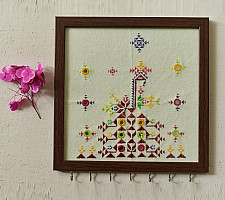 Soof | Hand Embroidered ~ Wall Hanging Key Organizer 