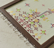 Soof | Hand Embroidered ~ Wall Hanging Key Organizer 