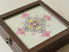 Soof | Hand Embroidered Multipurpose Box