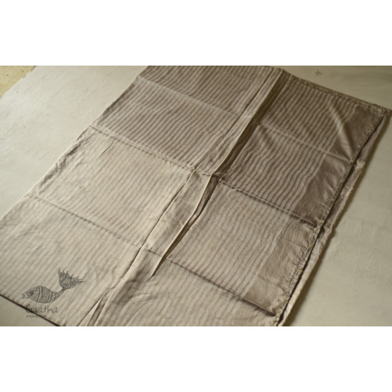 Natural Color . Pure Silk SareeNatural Dyed . Pure Silk Saree - Light Silvery Grey