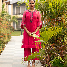 Advaya . अद्वया | Hand Embroidered Chanderi Kurta Set