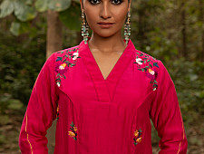 Advaya . अद्वया | Hand Embroidered Chanderi Tunic Set Paired with Silk Pant