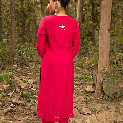 Advaya . अद्वया | Hand Embroidered Chanderi Kurta Set With Contrast Organza Dupatta