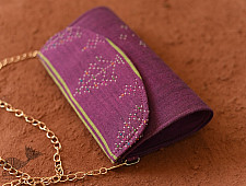 Dots & weaves ✣ Tangaliya Clutch - Purple