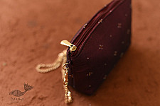 Dots & weaves ✣ Tangaliya Maroon Purse