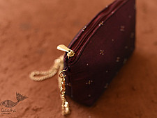 Dots & weaves ✣ Tangaliya Maroon Purse