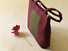 Dots & weaves ~ Tangaliya Shoulder Bag | Maroon & Green 