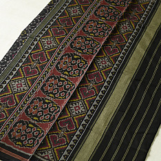 Champa - Chakli . चंपा - चकली | Handwoven Patola Cotton Saree - Black