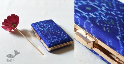 A pocket full of joy ✧ Patola Silk Clip Clutch / Sling Handbag - Royal Blue
