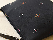 Dots & weaves ~ Tangaliya Sling Bag | Black