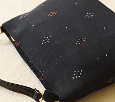 Dots & weaves ~ Tangaliya Sling Bag | Black