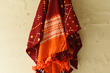 Winter's Call ❁ Tie & Dyed | Kutchi Bhujodi Weaving - Bandhani ( Tie-dyed ) Woolen Shawl - Maroon
