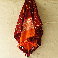 Winter's Call ❁ Tie & Dyed | Kutchi Bhujodi Weaving - Bandhani ( Tie-dyed ) Woolen Shawl - Maroon