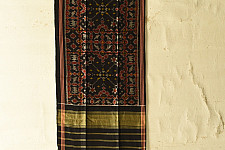 Rasika . रसिका ~ Handloom Patola Silk Cotton Stole - Black