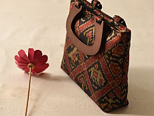 A pocket full of joy | Patola Black Handbag