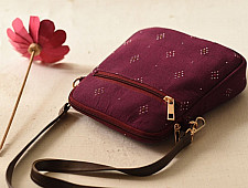 Dots & weaves | Tangaliya Sling Bag - Purple