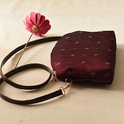 Dots & weaves | Tangaliya Sling Bag - Maroon