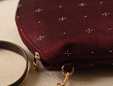 Dots & weaves | Tangaliya Sling Bag - Maroon