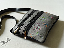 Dots & weaves ✣ Tangaliya Sling Bag - Black & Grey