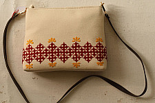 Dots & weaves | Embroidered Sling Bag - Off White