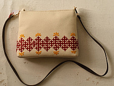 Dots & weaves | Embroidered Sling Bag - Off White