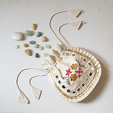 A pocket full of joy | Embroidered Potli Purse With Detachable Belt - Off White