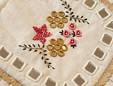 A pocket full of joy | Embroidered Potli Purse With Detachable Belt - Off White