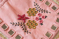 A pocket full of joy | Embroidered Potli Purse With Detachable Belt - Light Pinnk