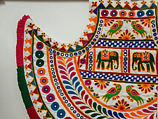 Wall Hanging ⁂ Kutchi Embroidered Traditional Fan Wall Piece / Wall Hanging - Vinjano