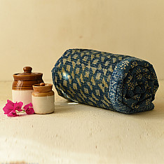 Tanka . टांका - Rajasthani Embroidered Kantha Running Stitch - Cotton Reversible Quilt / Gudadi - Indigo