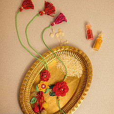 Crochet Rakhi -⚬-Rakhi & Lumba Set Surkh Gulab (Set of 2)