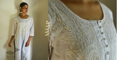 Tahzeeb . तहज़ीब | Handloom Cotton - Chikankari Embroidered 3/4 Sleeve Kurta in Off White Color