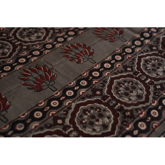 shop dabu hand block printed cotton saree - Flower Motif