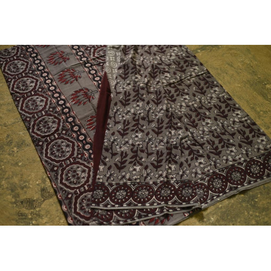 shop dabu hand block printed cotton saree - Flower Motif