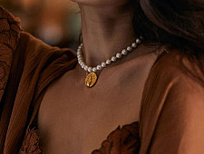 Ottone | Bold Beneath - Pearl Neck Piece 