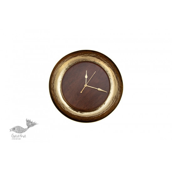 Wooden wall clock