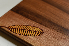 Wood & Wine - Wooden Trivet / Hot Pot Plate - Leaf