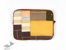 Zero Waste | Back to basics neutral laptop sleeve
