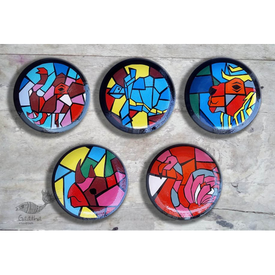 shop Hand Painted Wall Plate (Set of 5) - Broken Pets